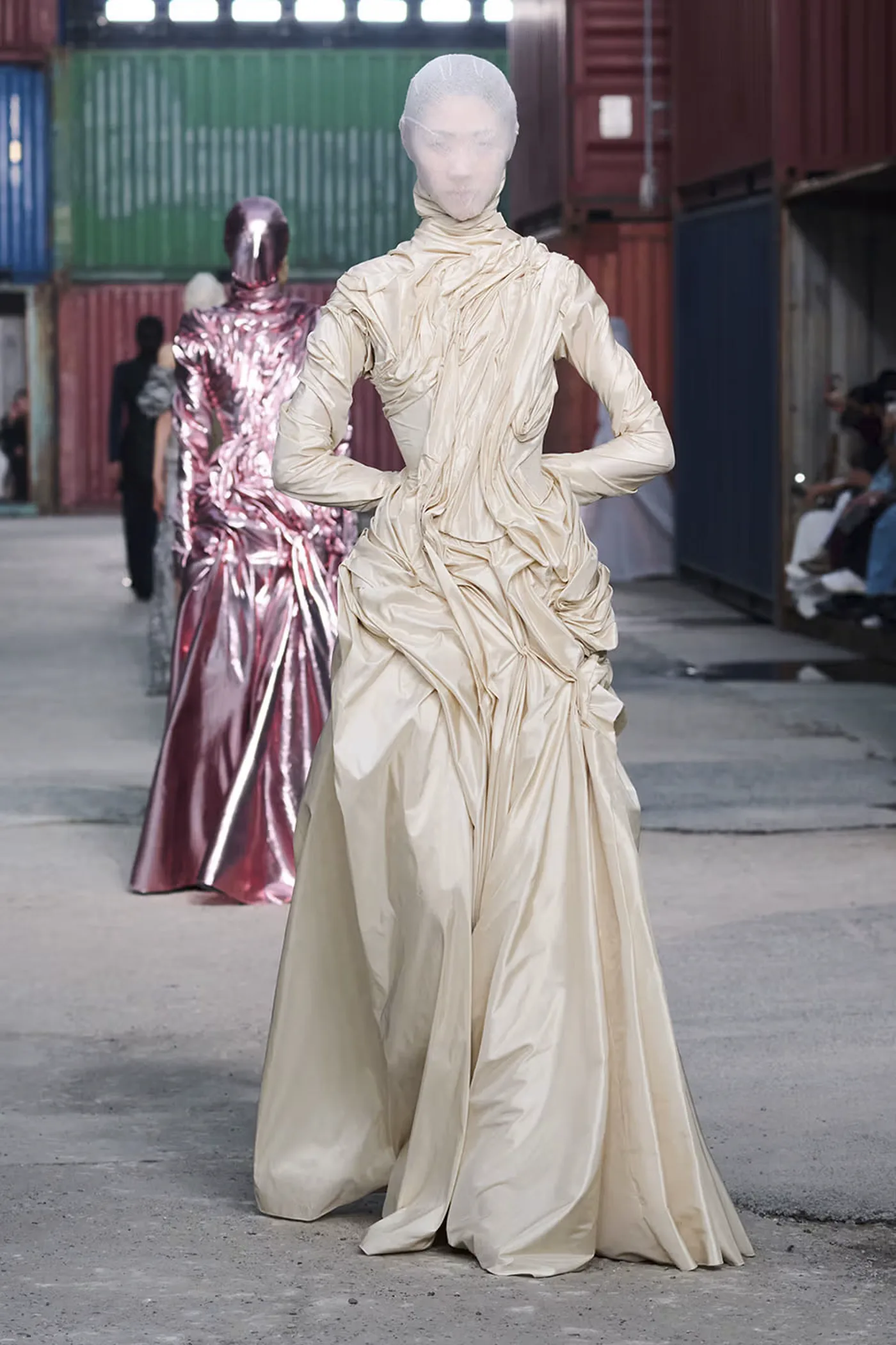 https hypebeast.com image 2026 04 01 maison margiela fw26 shanghai fashion week collection 029 2