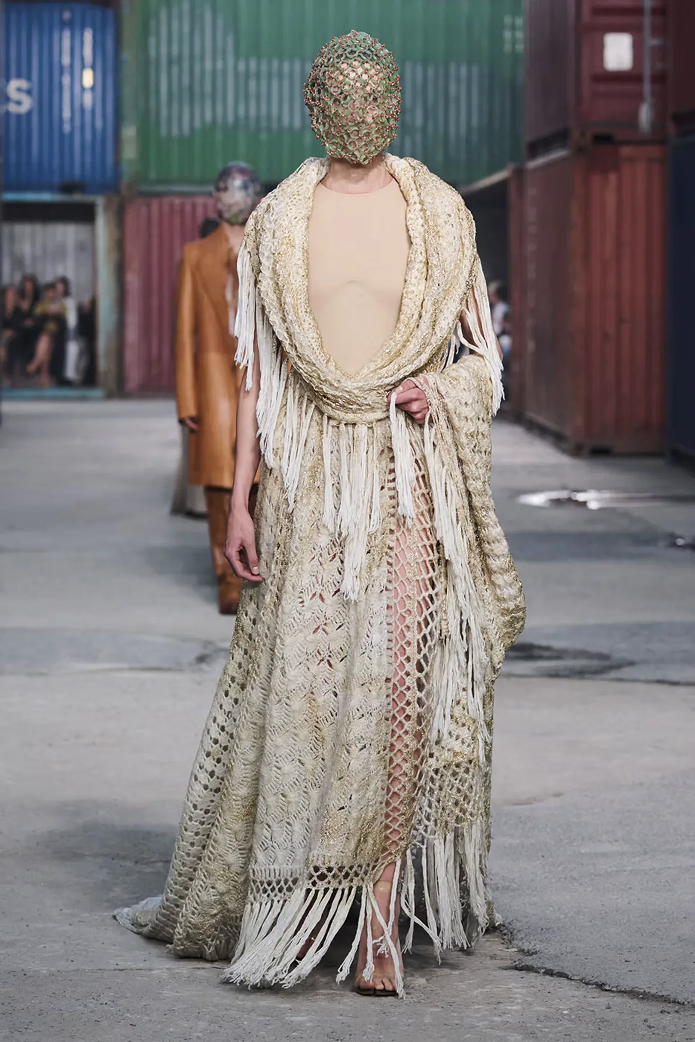 https hypebeast.com image 2026 04 01 maison margiela fw26 shanghai fashion week collection 035 2