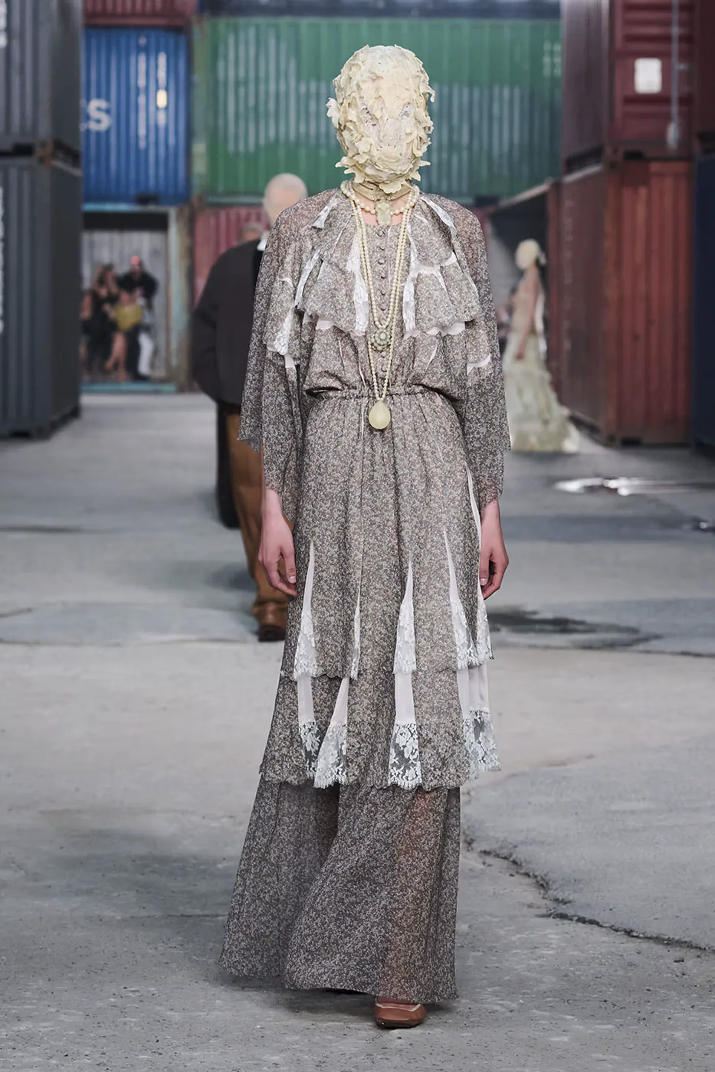 https hypebeast.com image 2026 04 01 maison margiela fw26 shanghai fashion week collection 048 2
