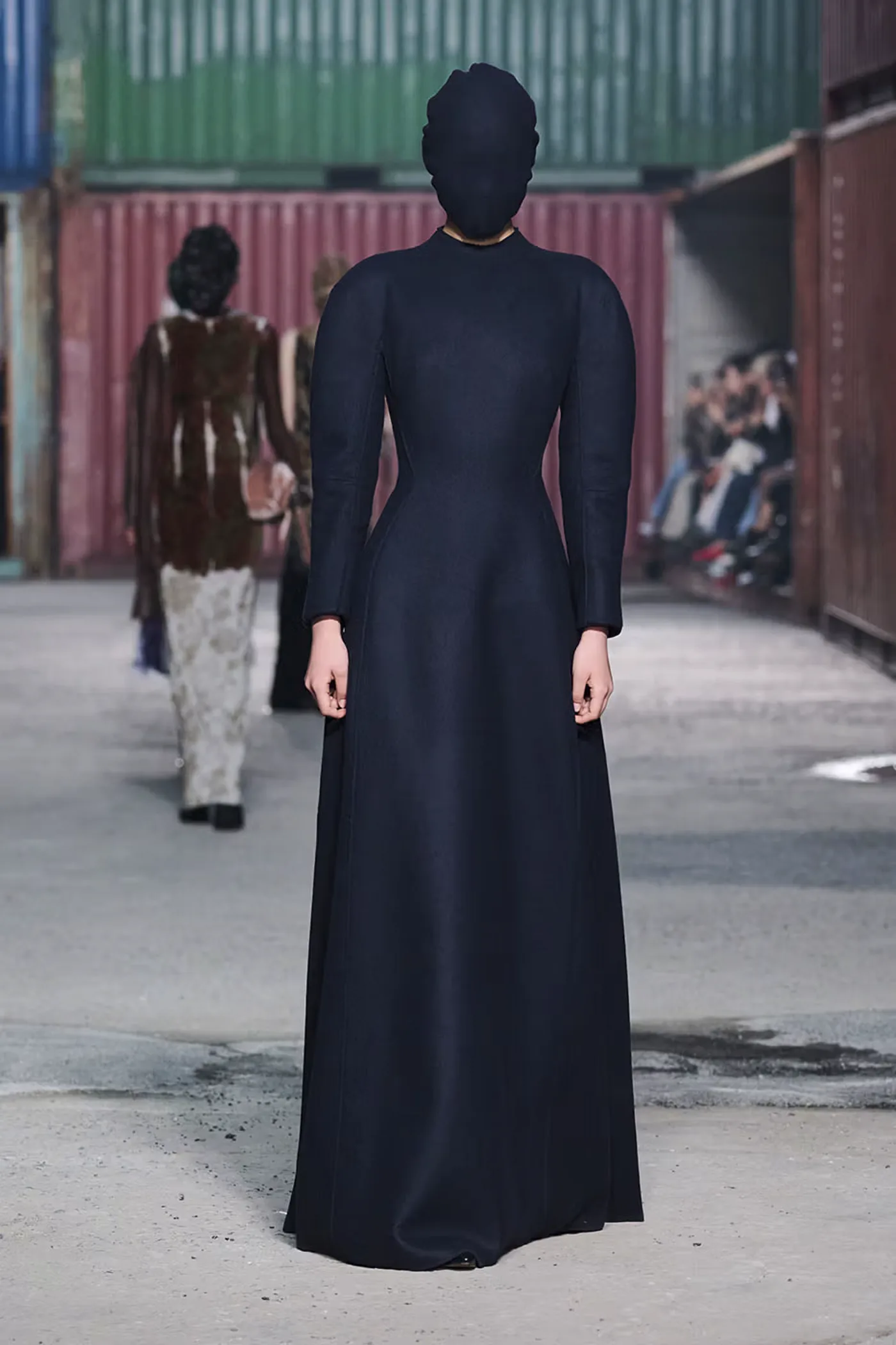 https hypebeast.com image 2026 04 01 maison margiela fw26 shanghai fashion week collection 058 2