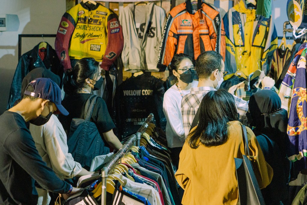 Thrift District Bandung Oktober 2021