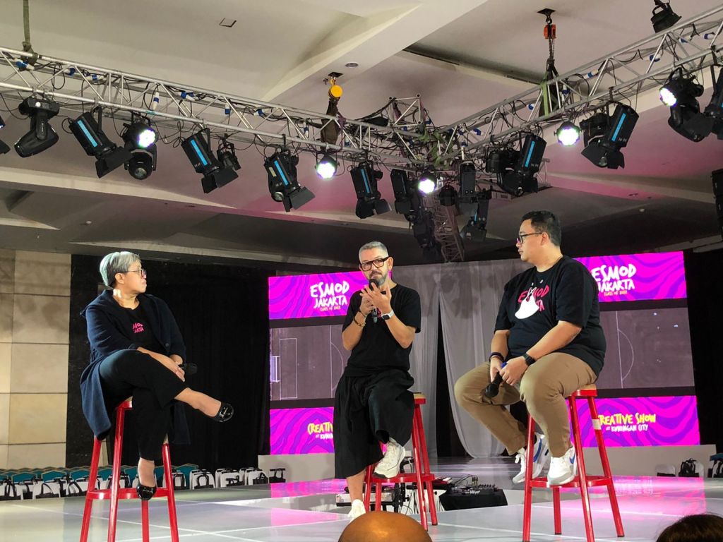 ESMOD Jakarta Creative Show 2022, Patrice Desilles, Dini Mirawati, Adhika Kusuma